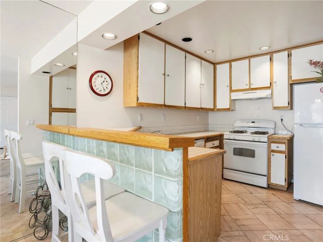 4261 Las Virgenes Road 5, Calabasas, CA 91302