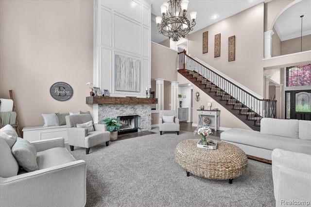 9074 Ridgefield Drive, Brighton, MI 48114