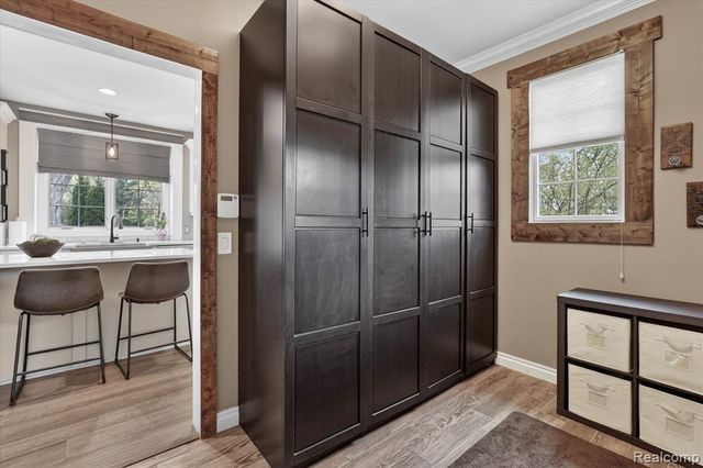 9074 Ridgefield Drive, Brighton, MI 48114