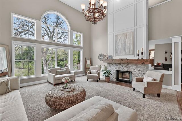 9074 Ridgefield Drive, Brighton, MI 48114