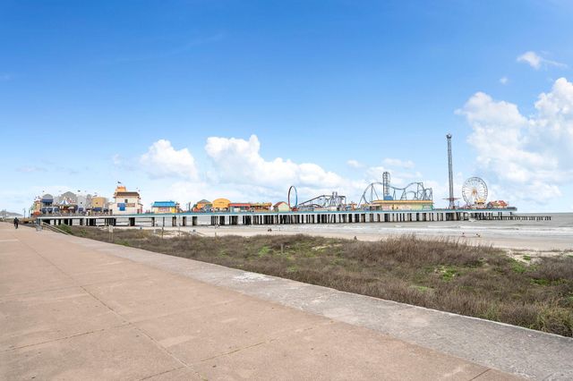 1314 30th Street, Galveston, TX 77550