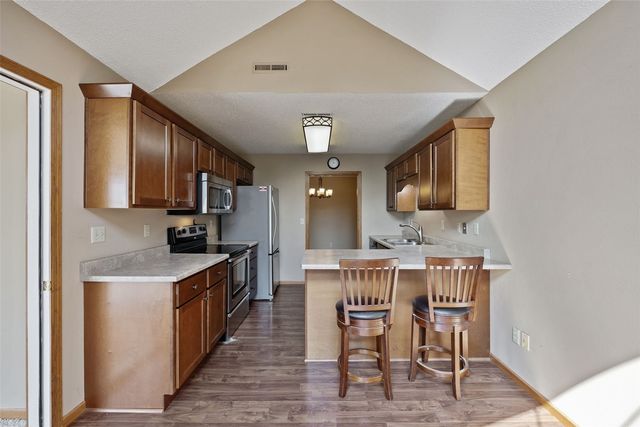 4460 Westchester Drive NE C, Cedar Rapids, IA 52402