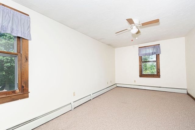 12 Ridge Rd, Shrewsbury, MA 01545