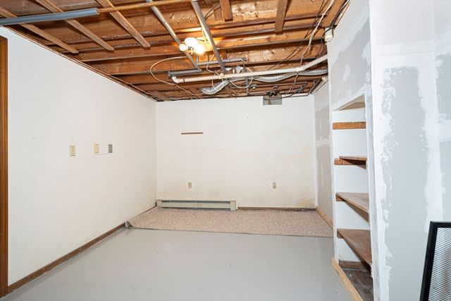 12 Ridge Rd, Shrewsbury, MA 01545