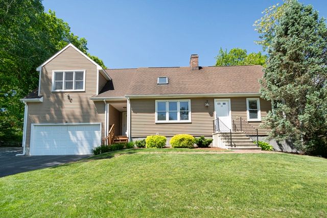 12 Ridge Rd, Shrewsbury, MA 01545