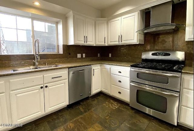 4130 Carrizal Road, Woodland Hills, CA 91364