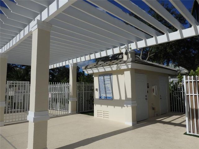 5659 NW 99th Lane, Coral Springs, FL 33076