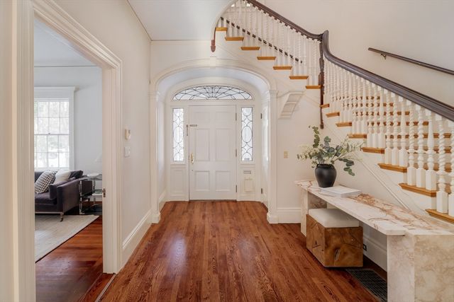 42 Lawrence Rd, Newton, MA 02467