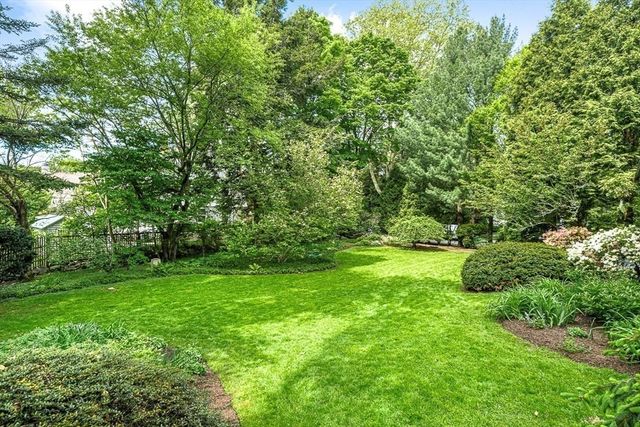 42 Lawrence Rd, Newton, MA 02467