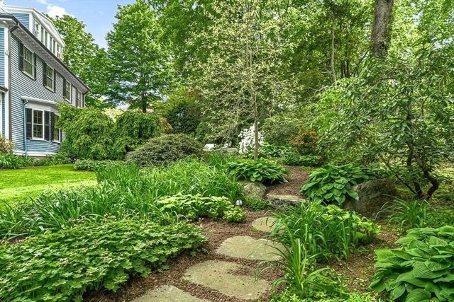 42 Lawrence Rd, Newton, MA 02467