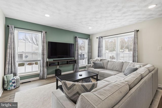 113 LEE ST, Stewartstown, PA 17363