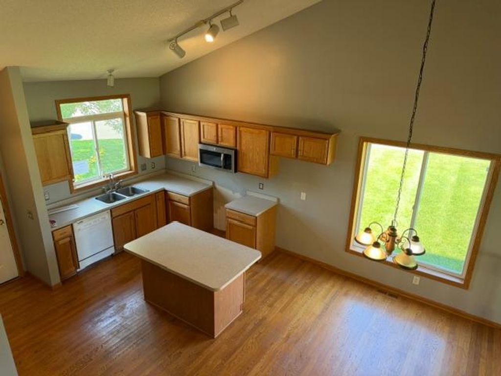 1516 Dublin Court, Shakopee, MN 55379 — photo 3