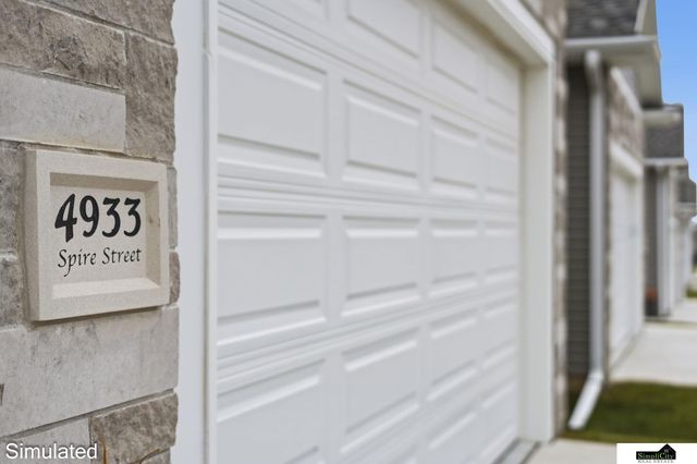 4933 Spire Street, Lincoln, NE 68516