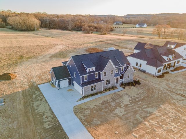 22 Peyton Place, Columbia, TN 38401