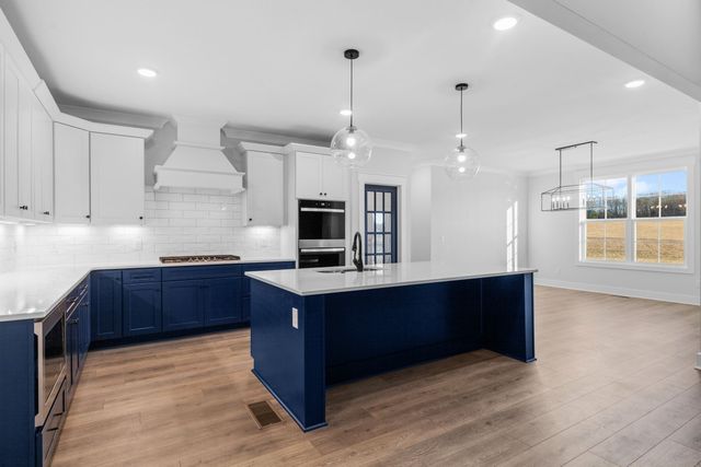 22 Peyton Place, Columbia, TN 38401