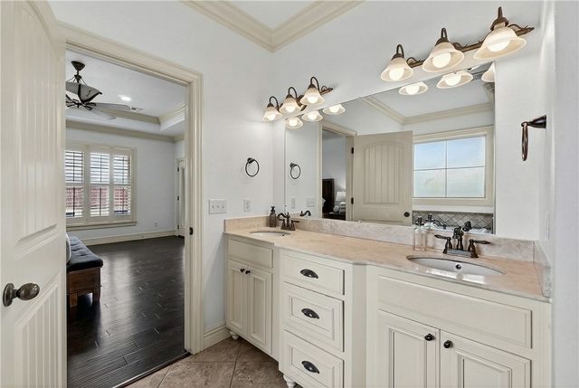 6426 44th Street, Rogers, AR 72758