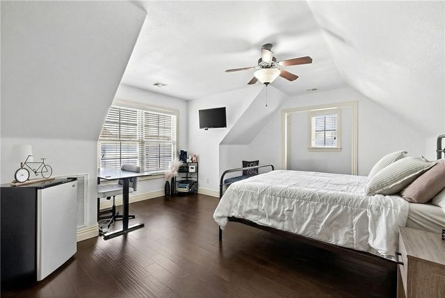 6426 44th Street, Rogers, AR 72758