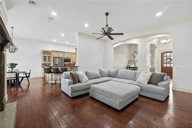 6426 44th Street, Rogers, AR 72758