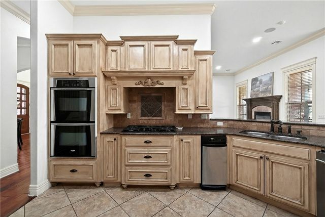 6426 44th Street, Rogers, AR 72758