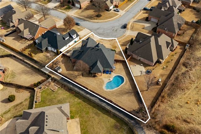 6426 44th Street, Rogers, AR 72758