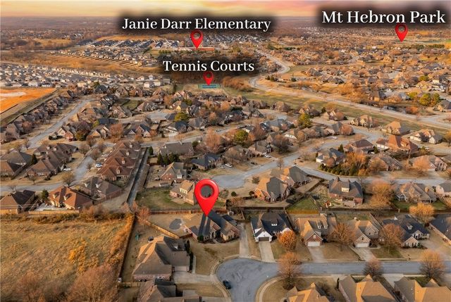 6426 44th Street, Rogers, AR 72758