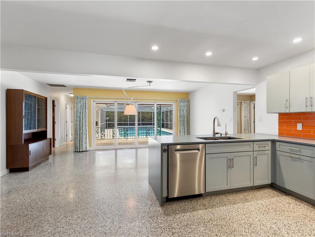 3517 Stuart CT, FORT MYERS, FL 33901 — photo 4