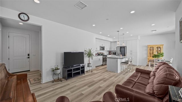 16282 Meadowhouse Avenue, Chino, CA 91708
