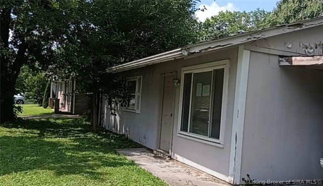 1124 Birchwood Drive, Jeffersonville, IN 47130