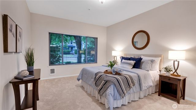 2104 Palisade Boulevard #B-7, Dupont, WA 98327