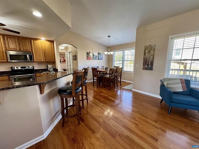 202 BARTLEY ST, Dayton, VA 22821