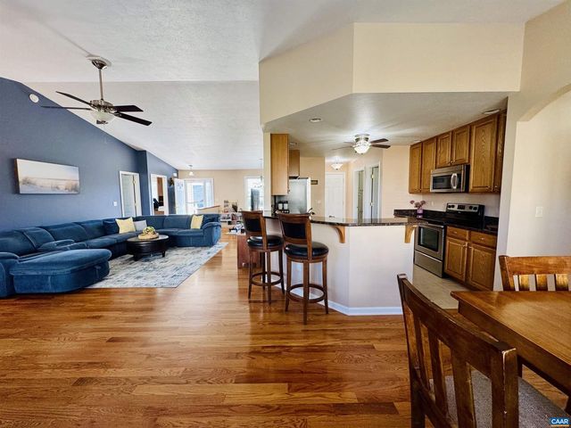 202 BARTLEY ST, Dayton, VA 22821