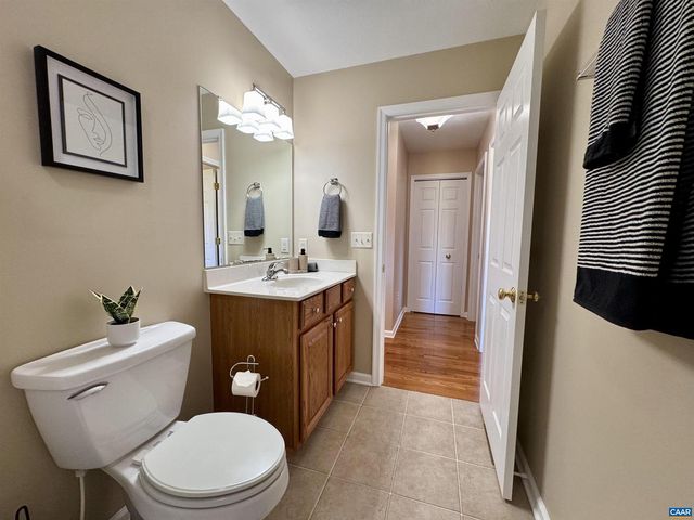 202 BARTLEY ST, Dayton, VA 22821