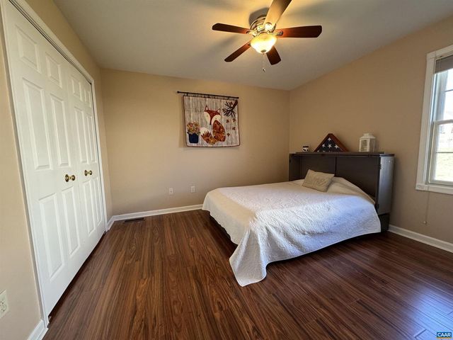 202 BARTLEY ST, Dayton, VA 22821