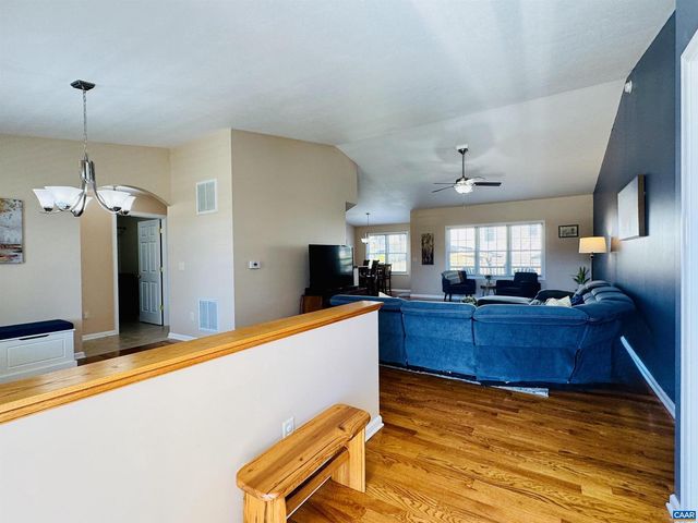 202 BARTLEY ST, Dayton, VA 22821