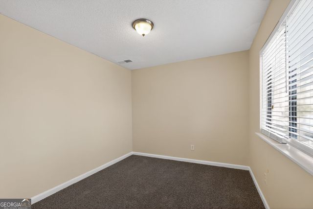 858 Chapman Circle, Stone Mountain, GA 30088