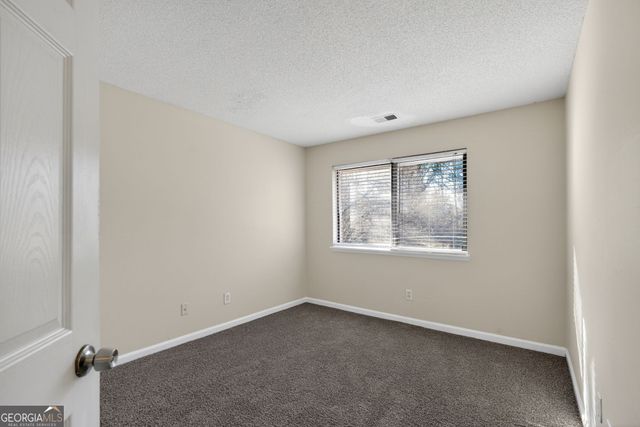 858 Chapman Circle, Stone Mountain, GA 30088