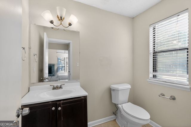 858 Chapman Circle, Stone Mountain, GA 30088