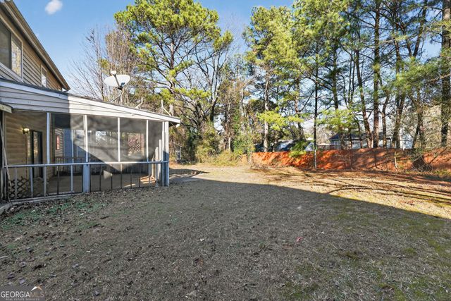 858 Chapman Circle, Stone Mountain, GA 30088