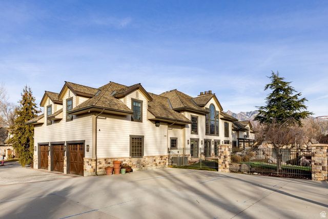 986 E WHEELER FARM CV, Salt Lake City, UT 84121