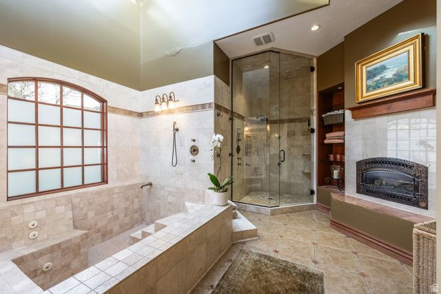 986 E WHEELER FARM CV, Salt Lake City, UT 84121