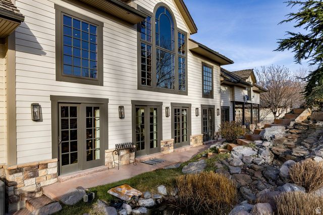 986 E WHEELER FARM CV, Salt Lake City, UT 84121