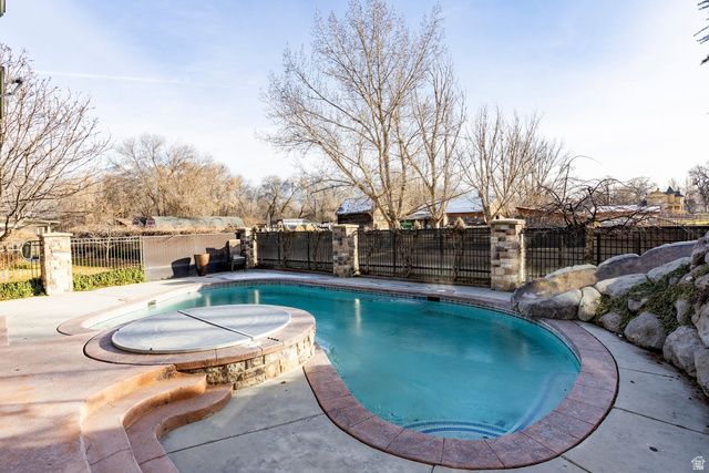 986 E WHEELER FARM CV, Salt Lake City, UT 84121