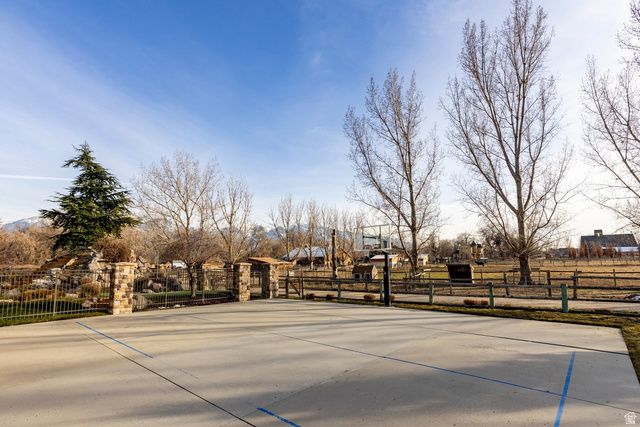 986 E WHEELER FARM CV, Salt Lake City, UT 84121