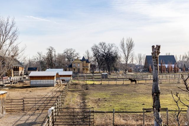 986 E WHEELER FARM CV, Salt Lake City, UT 84121