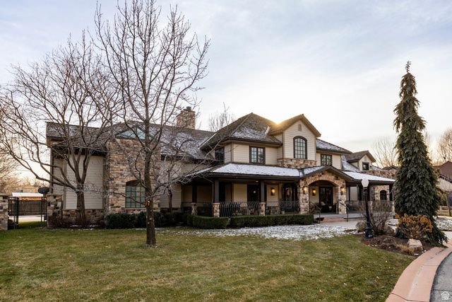 986 E WHEELER FARM CV, Salt Lake City, UT 84121