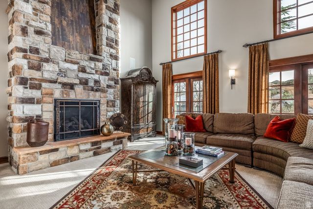 986 E WHEELER FARM CV, Salt Lake City, UT 84121