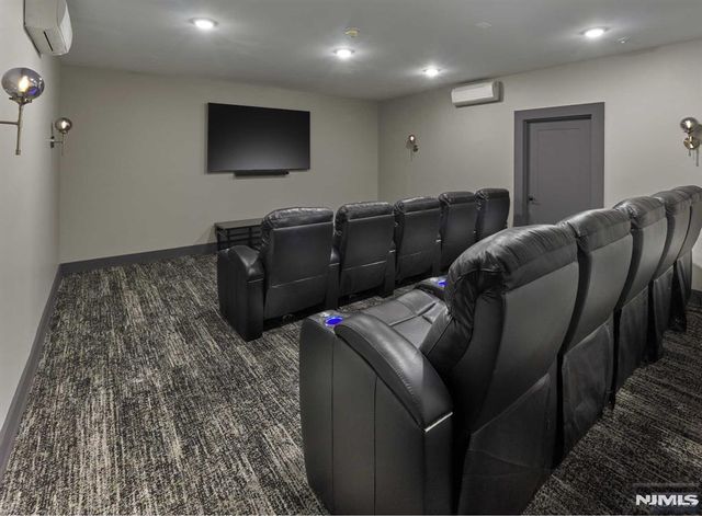 8 Tice Road 110, Franklin Lakes, NJ 07417