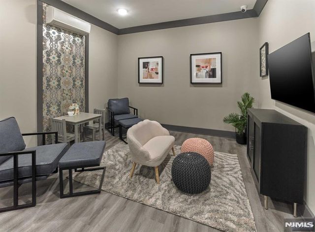 8 Tice Road 110, Franklin Lakes, NJ 07417