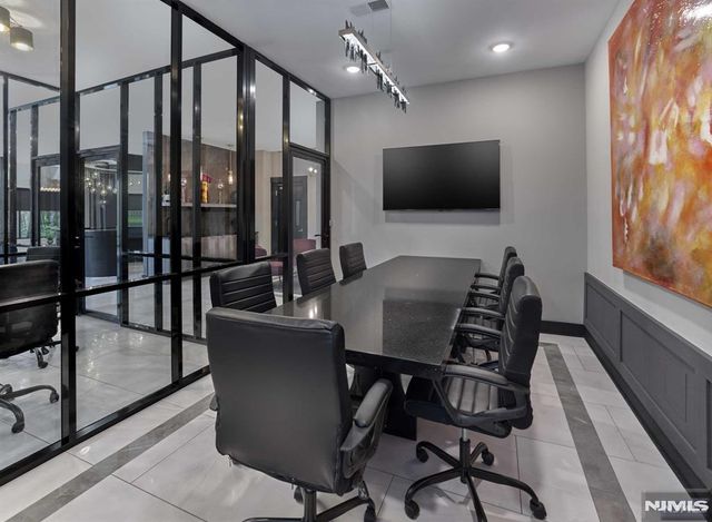 8 Tice Road 110, Franklin Lakes, NJ 07417