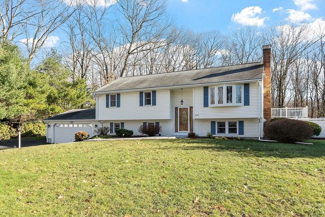 255 Mckeon Dr, North Attleboro, MA 02760